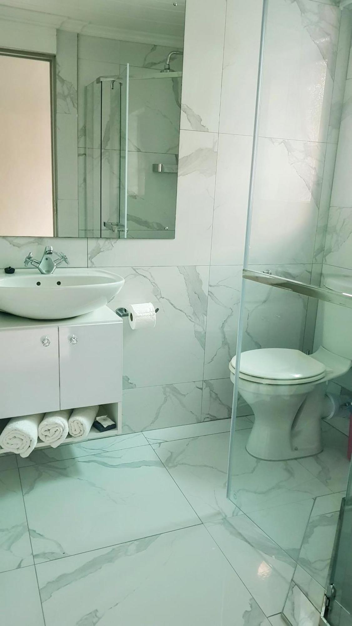 Rainbow Guest House And Tours Uitenhage 외부 사진